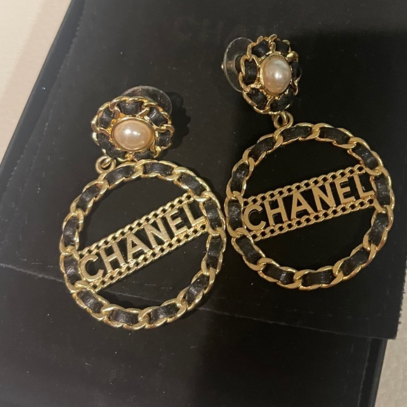 Chanel earrings - Picture 3 of 6